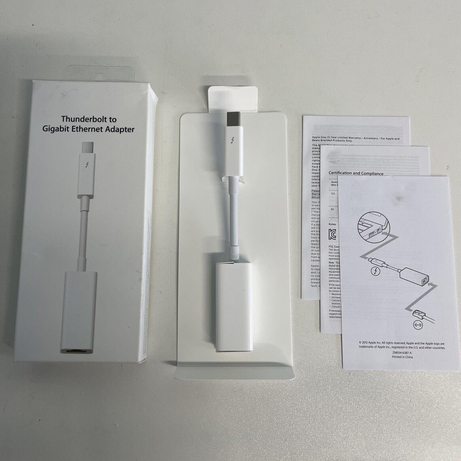 Apple Thunderbolt to Ethernet adapter MD463ZM/A